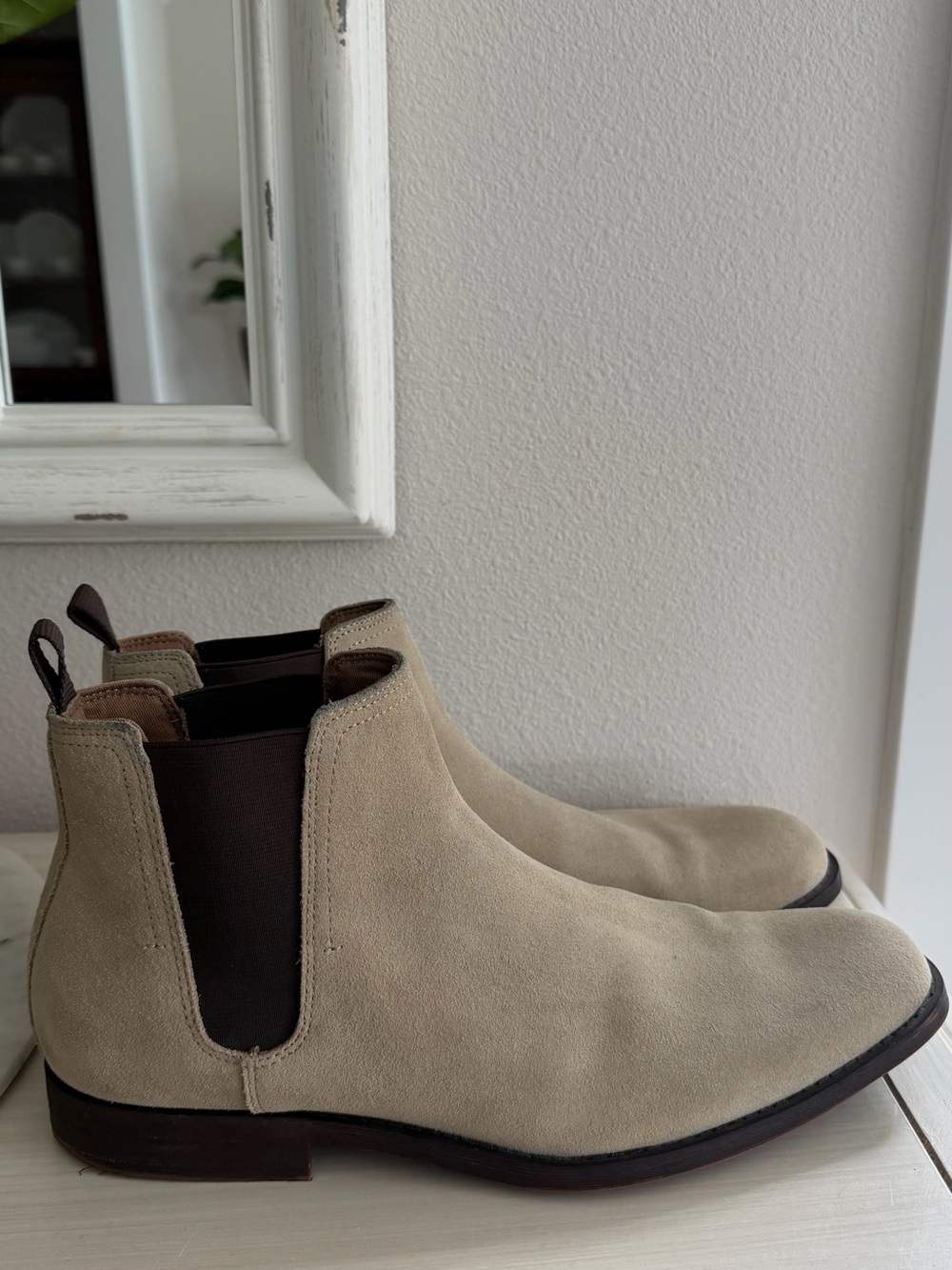 Aldo Beige Suede Chukka Chelsea Boots